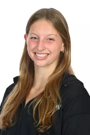 Davidson men’s and women’s swimming pose for photos on media day at the Davidson College Stadium on Wednesday, October 01, 2025 in Davidson, North Carolina.  Tim Cowie/DavidsonPhotos.com