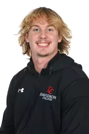 Davidson men’s and women’s swimming pose for photos on media day at the Davidson College Stadium on Wednesday, October 01, 2025 in Davidson, North Carolina.  Tim Cowie/DavidsonPhotos.com