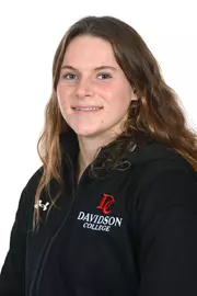 Davidson men’s and women’s swimming pose for photos on media day at the Davidson College Stadium on Wednesday, October 01, 2025 in Davidson, North Carolina.  Tim Cowie/DavidsonPhotos.com