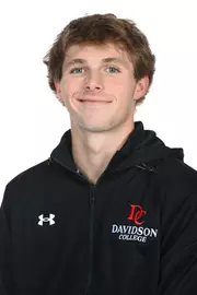 Davidson men’s and women’s swimming pose for photos on media day at the Davidson College Stadium on Wednesday, October 01, 2025 in Davidson, North Carolina.  Tim Cowie/DavidsonPhotos.com