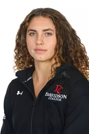 Davidson men’s and women’s swimming pose for photos on media day at the Davidson College Stadium on Wednesday, October 01, 2025 in Davidson, North Carolina.  Tim Cowie/DavidsonPhotos.com