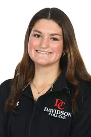 Davidson men’s and women’s swimming pose for photos on media day at the Davidson College Stadium on Wednesday, October 01, 2025 in Davidson, North Carolina.  Tim Cowie/DavidsonPhotos.com