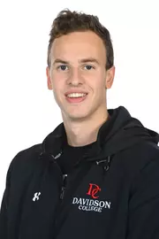 Davidson men’s and women’s swimming pose for photos on media day at the Davidson College Stadium on Wednesday, October 01, 2025 in Davidson, North Carolina.  Tim Cowie/DavidsonPhotos.com