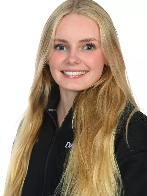 Davidson men’s and women’s swimming pose for photos on media day at the Davidson College Stadium on Wednesday, October 01, 2025 in Davidson, North Carolina.  Tim Cowie/DavidsonPhotos.com