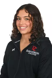 Davidson men’s and women’s swimming pose for photos on media day at the Davidson College Stadium on Wednesday, October 01, 2025 in Davidson, North Carolina.  Tim Cowie/DavidsonPhotos.com