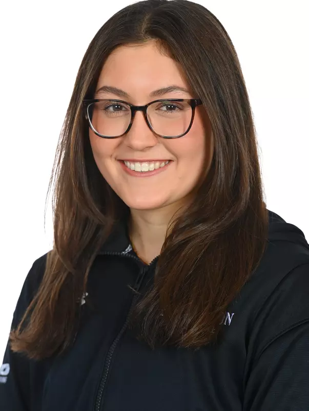 Davidson men’s and women’s swimming pose for photos on media day at the Davidson College Stadium on Wednesday, October 01, 2025 in Davidson, North Carolina.  Tim Cowie/DavidsonPhotos.com
