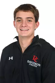 Davidson men’s and women’s swimming pose for photos on media day at the Davidson College Stadium on Wednesday, October 01, 2025 in Davidson, North Carolina.  Tim Cowie/DavidsonPhotos.com