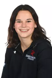 Davidson men’s and women’s swimming pose for photos on media day at the Davidson College Stadium on Wednesday, October 01, 2025 in Davidson, North Carolina.  Tim Cowie/DavidsonPhotos.com