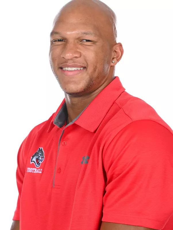 Teams participate in fall media day photos at the Davidson College Stadium on Sunday, August 10, 2025 in Davidson, North Carolina. Credit - Tim Cowie/DavidsonPhotos.com @tjcowie