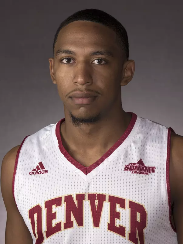 Donoven Carlisle
