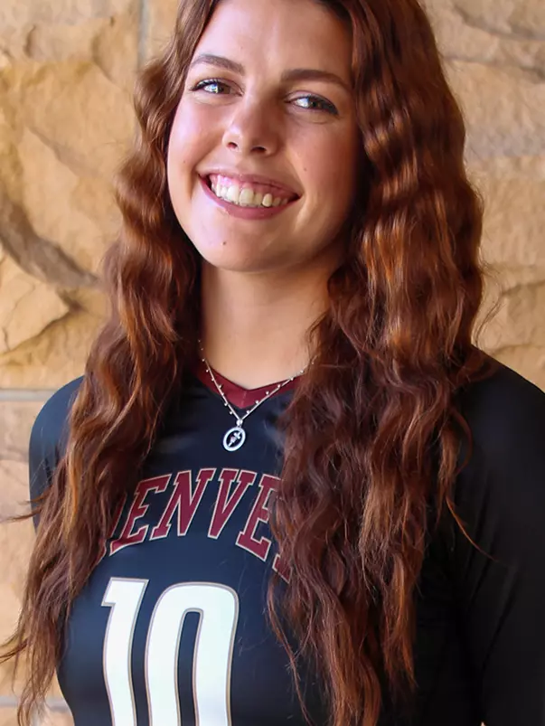 Mackenzie Fidelak