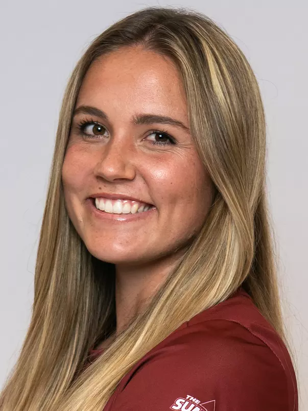 Sydney Sharp 2023 Headshot