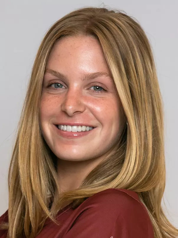 Nora Zelazny 2023 Headshot