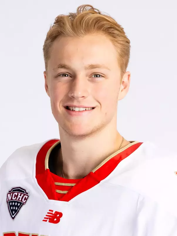 Hockey Head shot 2024-25 Rieger Lorenz