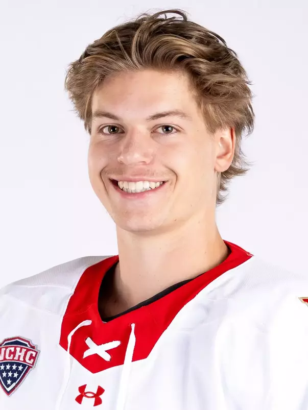 Head Shot 2025 Hockey Brady Milburn
