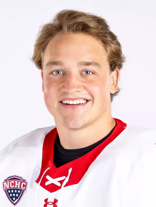 Head Shot 2025 Hockey Eric Pohlkamp