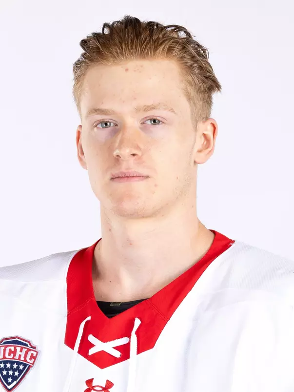 Krisitan Epperson head shot 2025-26