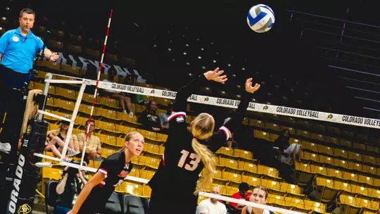 Lily Van Hal against CSUN in boulder