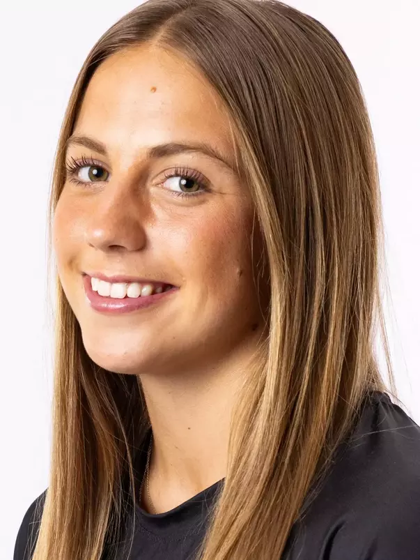 Lucy Garnsey - 2026-27 University of Denver Women's Soccer Headshot