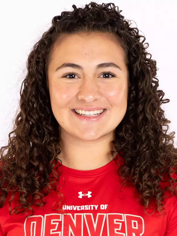 Lucy Eggleston 2026 Triathlon Headshot