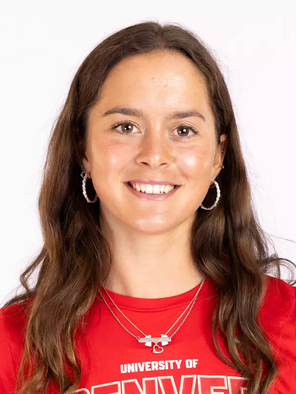 Rebecca Nolan 2026 Triathlon Headshot