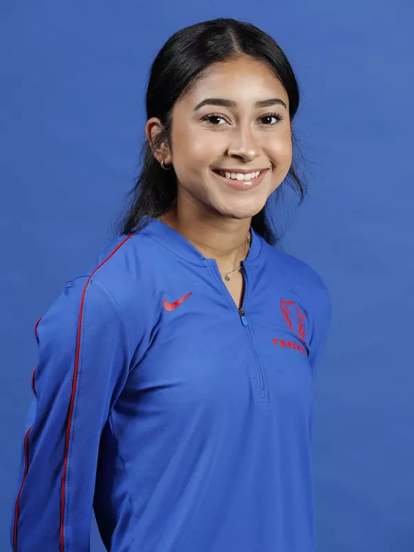 Alicia Jones Freshman Headshot