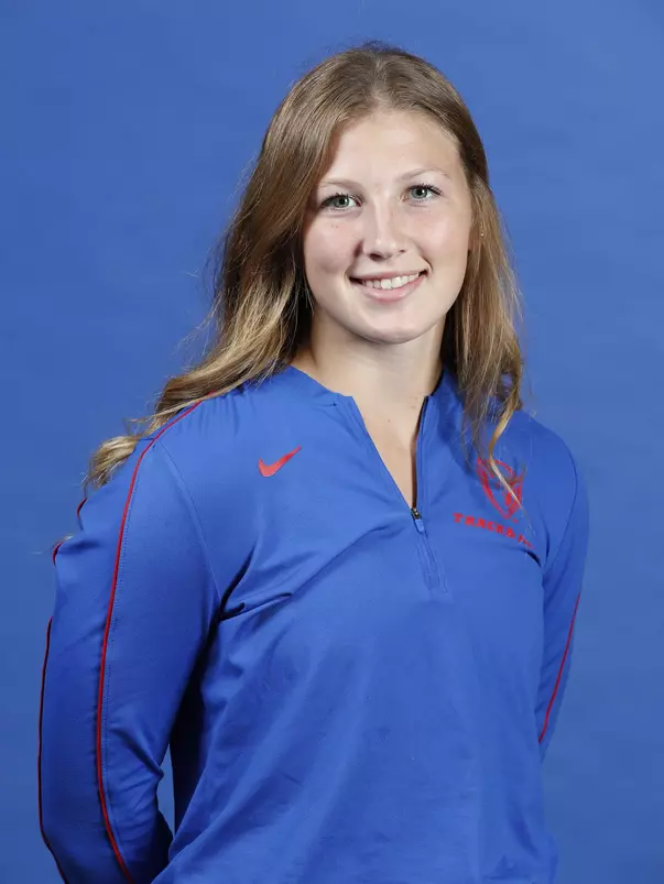 Mackenna Orie Freshman Headshot