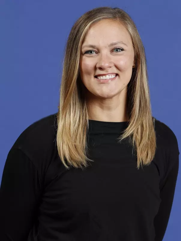 Erin Higgins Headshot
