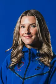 2025-26: Isabella Gibson Headshot