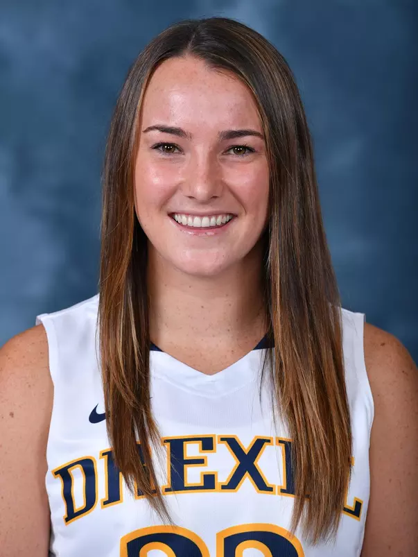 Meghan Creighton headshot