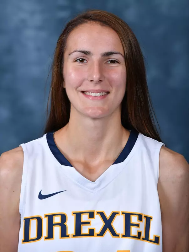 Tereza Kracikova headshot