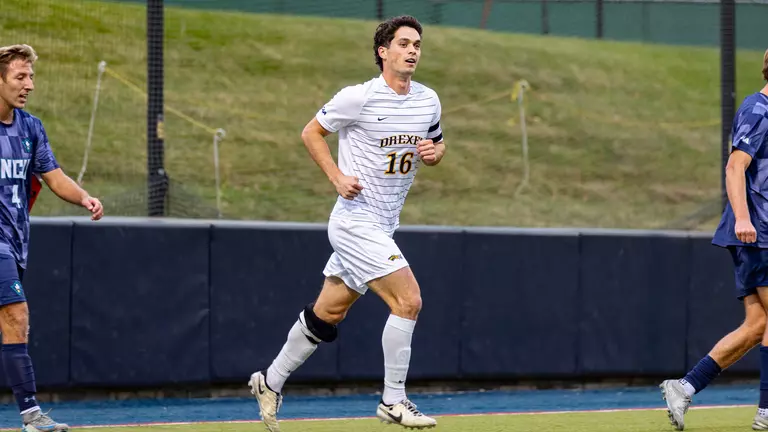 Short Named CSC First Team Academic All-American