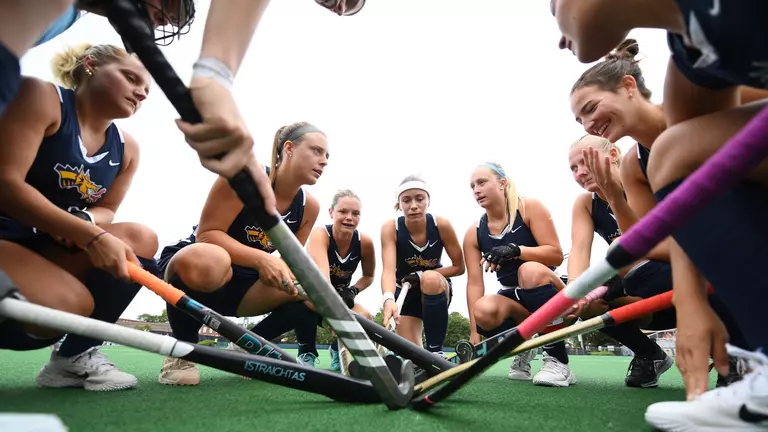 Invest in Drexel Field Hockey