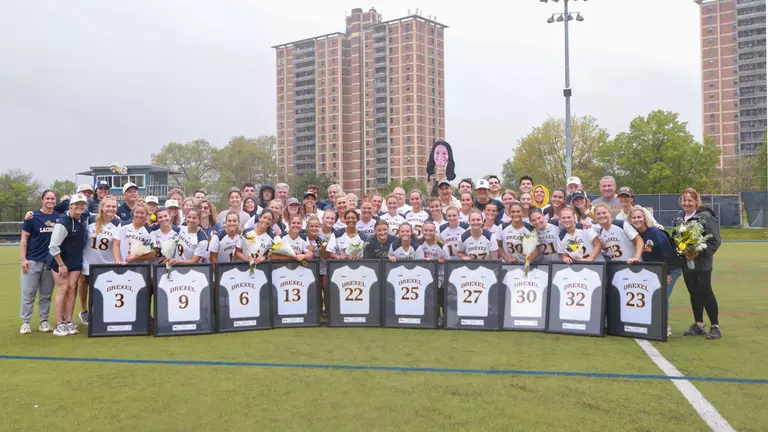 Women’s Lacrosse Takes Down Elon in Regular Season Final, 16-7
