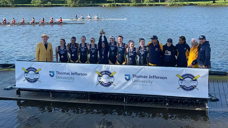 Women’s Varsity 8+ Takes Gold at Jefferson Dad Vail Regatta; Dragons Take Overall Championship
