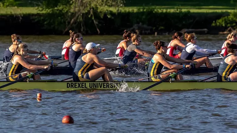 Women’s Varsity 8+ Named CAA Boat of the Week