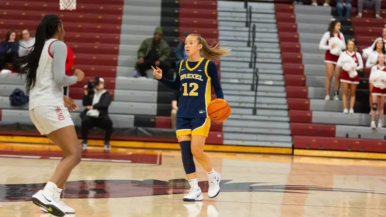 Dragons Split Road Trip, Defeat UNCW, 76-67