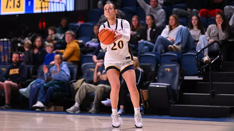 Rullo's 16 Points Lifts Drexel Over Towson, 68-45