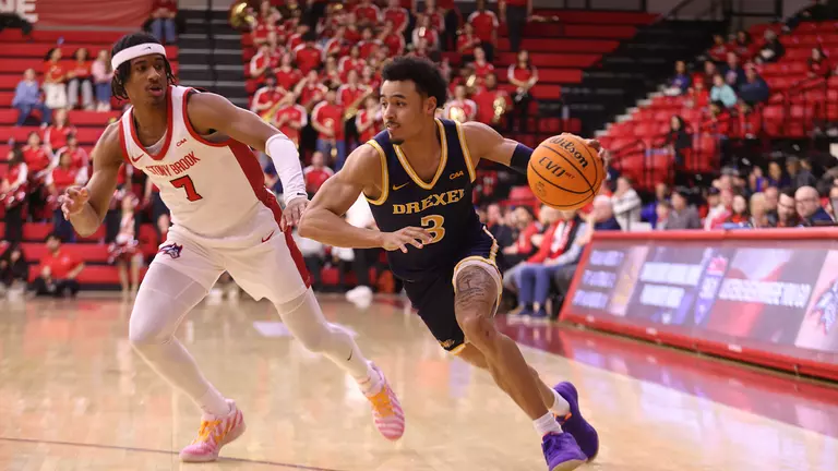 Dragons Drop Close Game to Stony Brook, 72-69