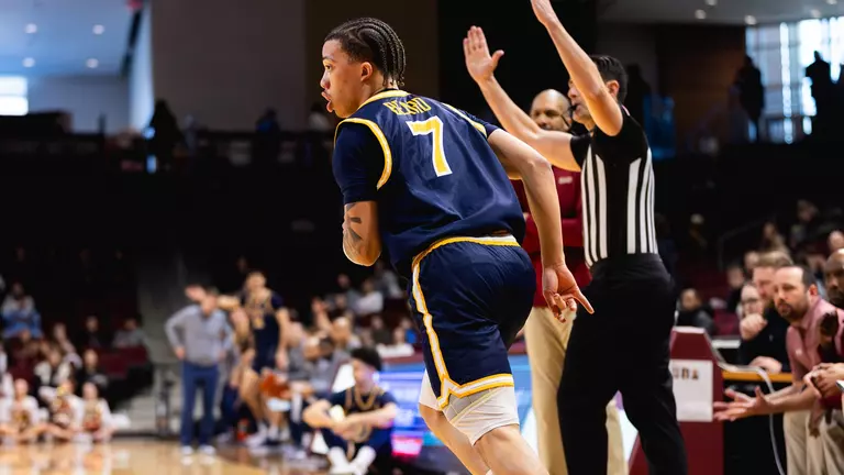 Dragons Top Phoenix, 82-77