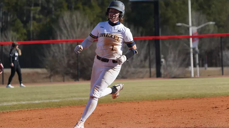 Dragons Cap off the Weekend with a 5-2 Win Over West Georgia