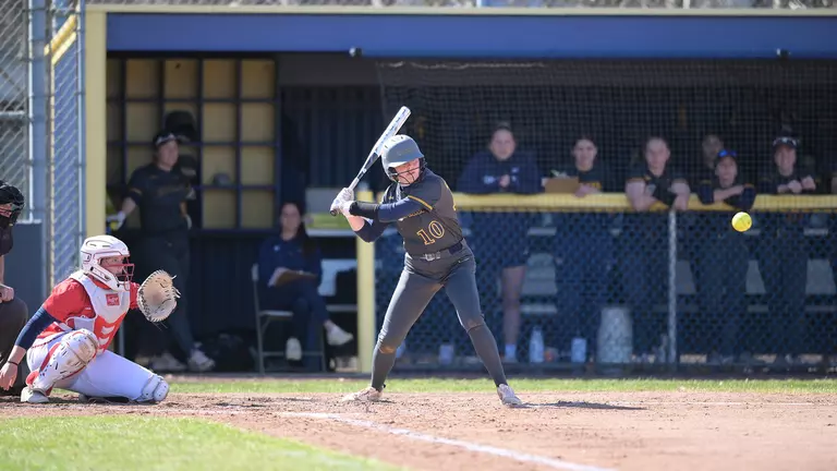 Dragons Drop Game Two to Stony Brook, 7–2