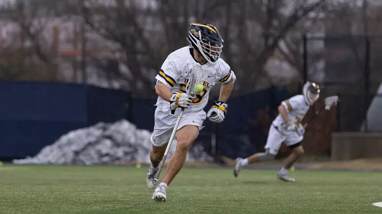 Dragons Drop Back-And-Forth Battle With Villanova, 11-10