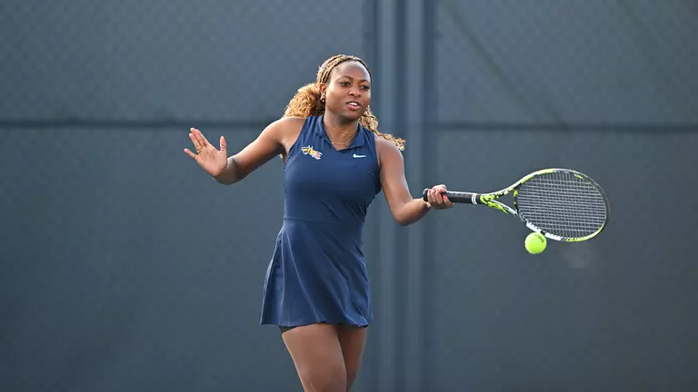 Women's Tennis Drops Match to JMU