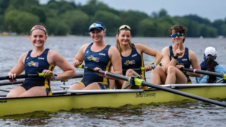 Varsity 4+ Named CAA Boat of the Week