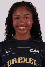 Nia Chinapoo