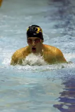 Teams Split Annual Intrasquad Meet