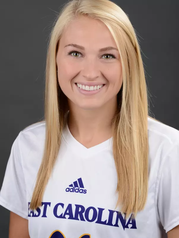 Nichole Smith 2016 headshot