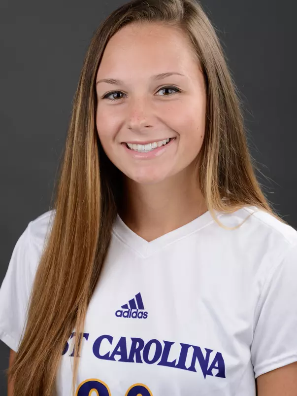 Madeleine Watson 2016 headshot