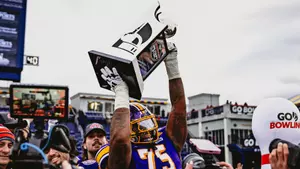 Military Bowl Trophy 2025